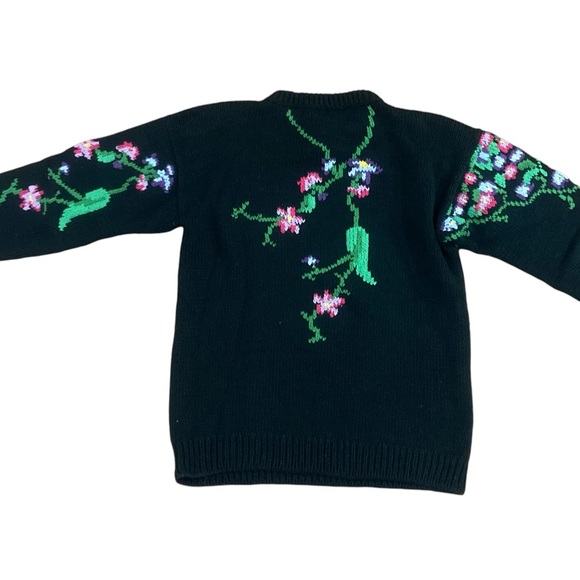 Vintage ANDINA BLACK FLORAL SWEATER- long sleeve- HAND-KNIT IN PERU-100% Cotton - Picture 3 of 5
